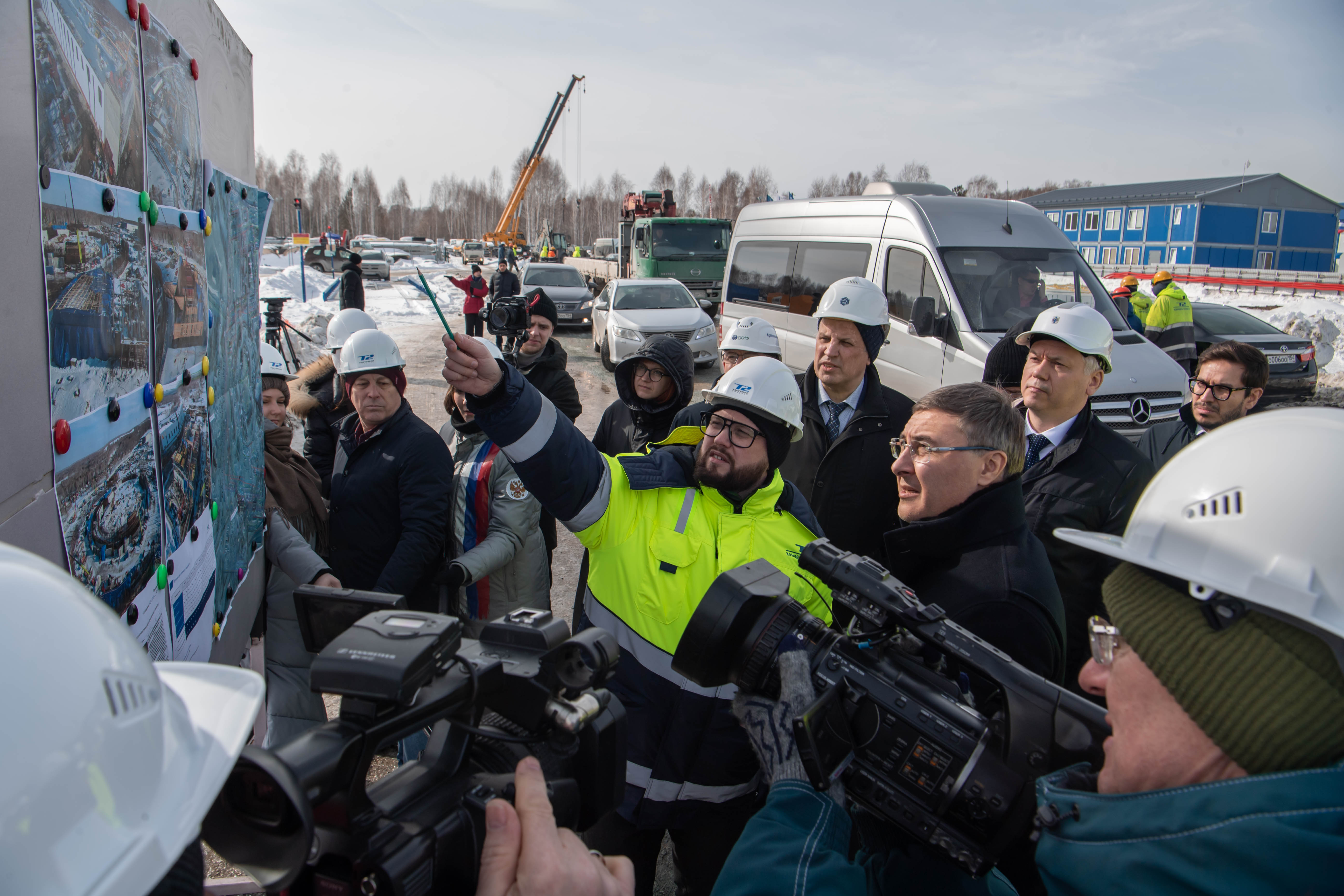 Глава Минобрнауки России Валерий Фальков посетил строительную площадку Сибирского кольцевого источника фотонов (СКИФ)