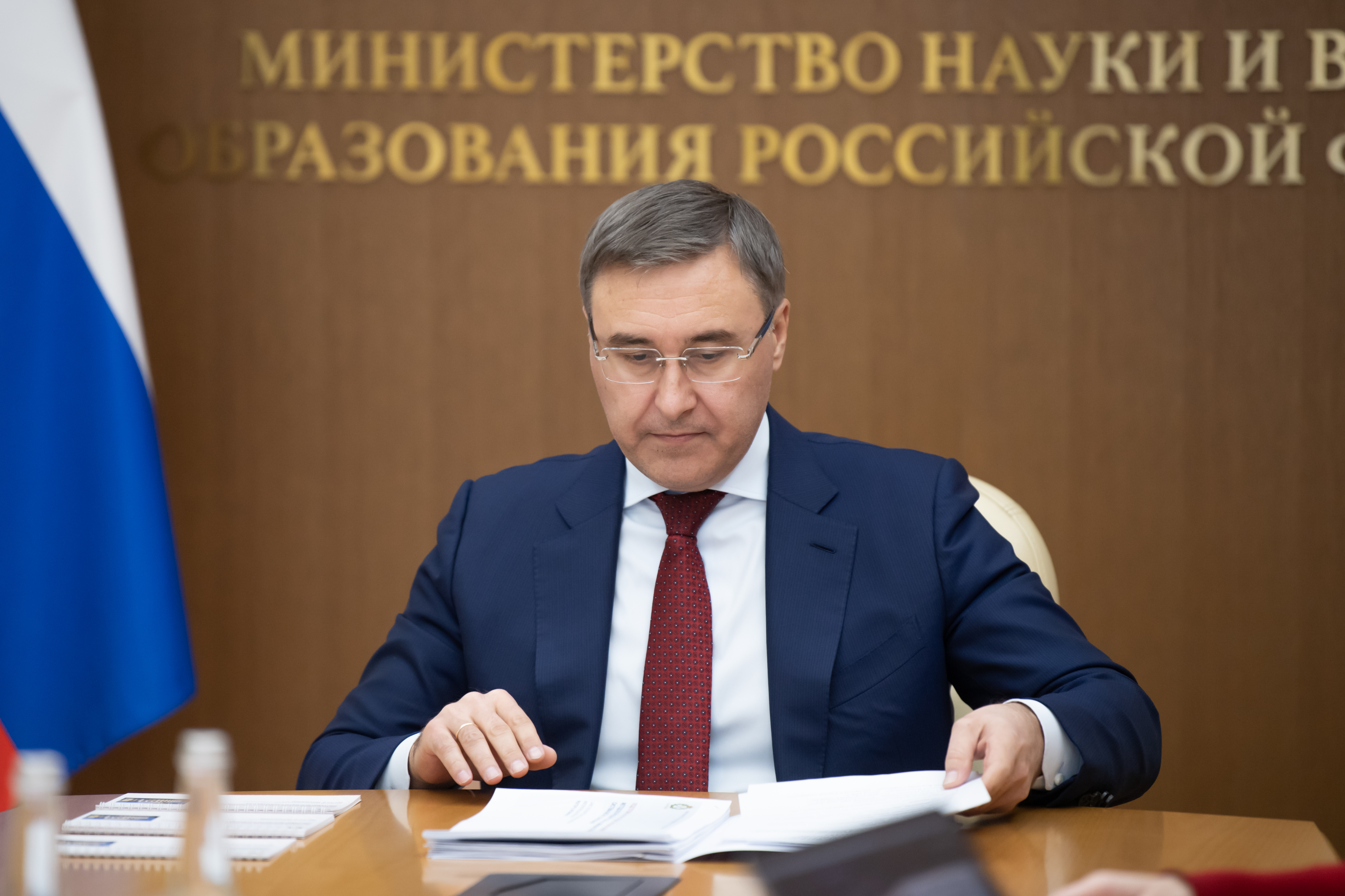 Валерий Фальков доложил Президенту России о развитии конкурсного финансирования исследований и разработок