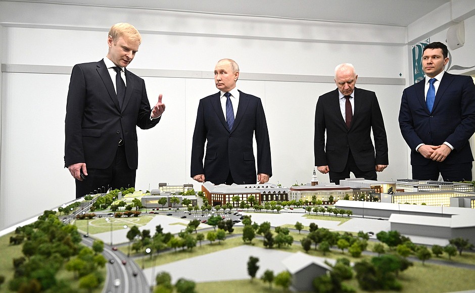 Владимир Путин оценил строительство кампуса мирового уровня «Кантиана» в Калининграде