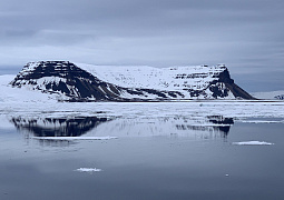 Две экспедиции «Арктического плавучего университета» отправляются в полярные моря 