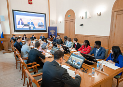 Минобрнауки России провело совещание с участием иностранных студентов