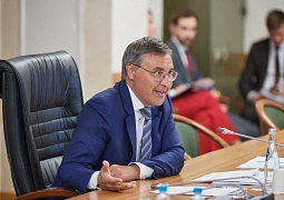 Валерий Фальков встретился с депутатами фракций «ЛДПР» и «КПРФ» в преддверии «правительственного» часа 