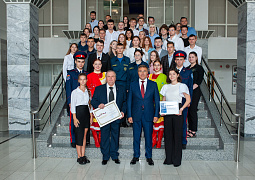 Валерий Фальков поздравил с началом учебного года студентов и преподавателей самого крупного вуза в Луганской Народной Республике