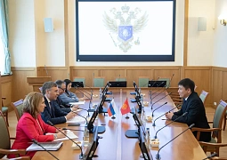 Валерий Фальков и Алмазбек Бейшеналиев обсудили развитие научно-образовательного сотрудничества России и Киргизии 